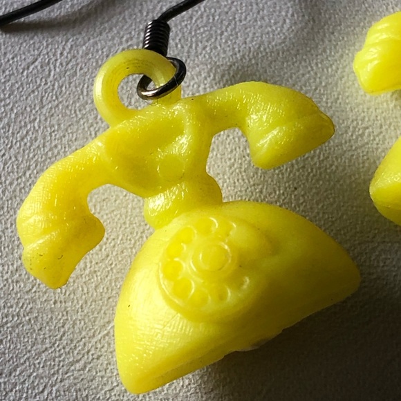 Telephone earrings yellow - Picture 6 of 9